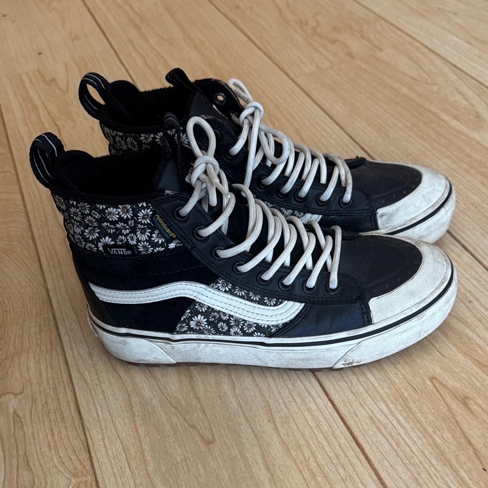 Vans Black and White Floral High-Tops - Winter All Trek